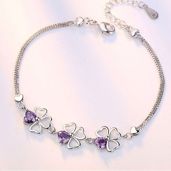Purple Heart Clovers Bracelet - Picture 2 of 3